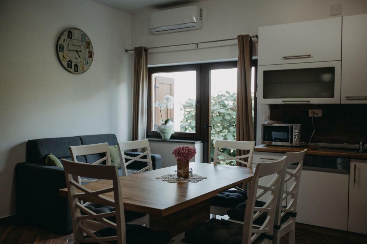 Apartman Vejama Josipdol Zewnętrze zdjęcie