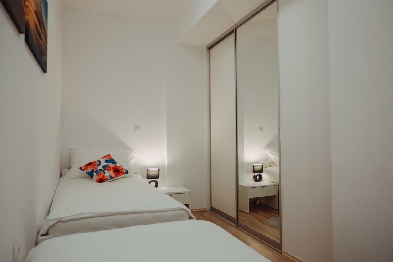 Apartman Vejama Josipdol Zewnętrze zdjęcie
